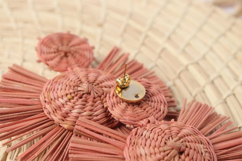 Blush Pink Round iraca Earrings - Best of Colombia
