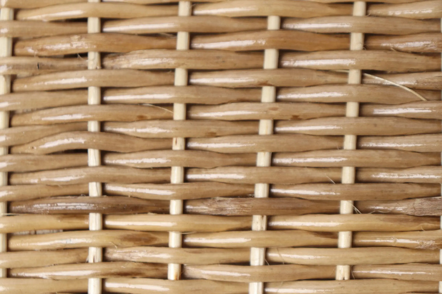 43 inch Wicker Pedestal & Urn Best of Colombia