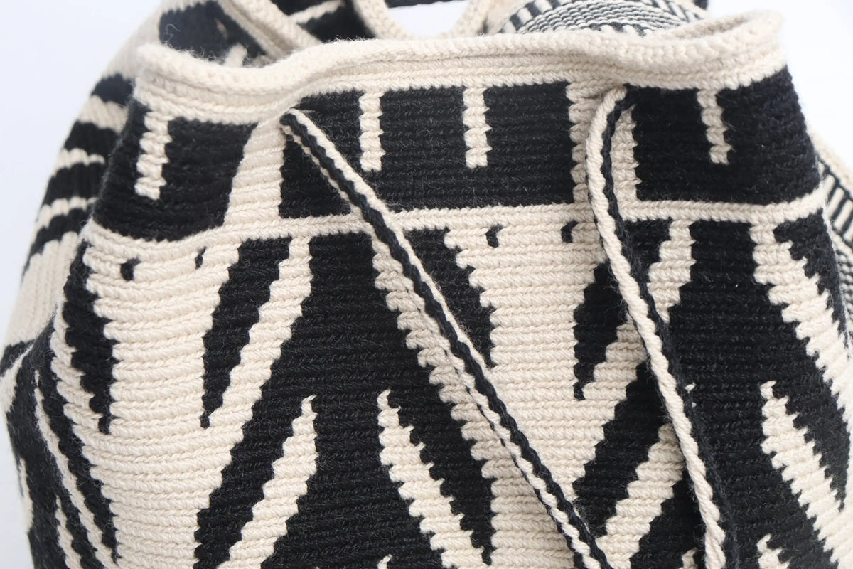 Tokyo Wayuu Bag - Large Best of Colombia