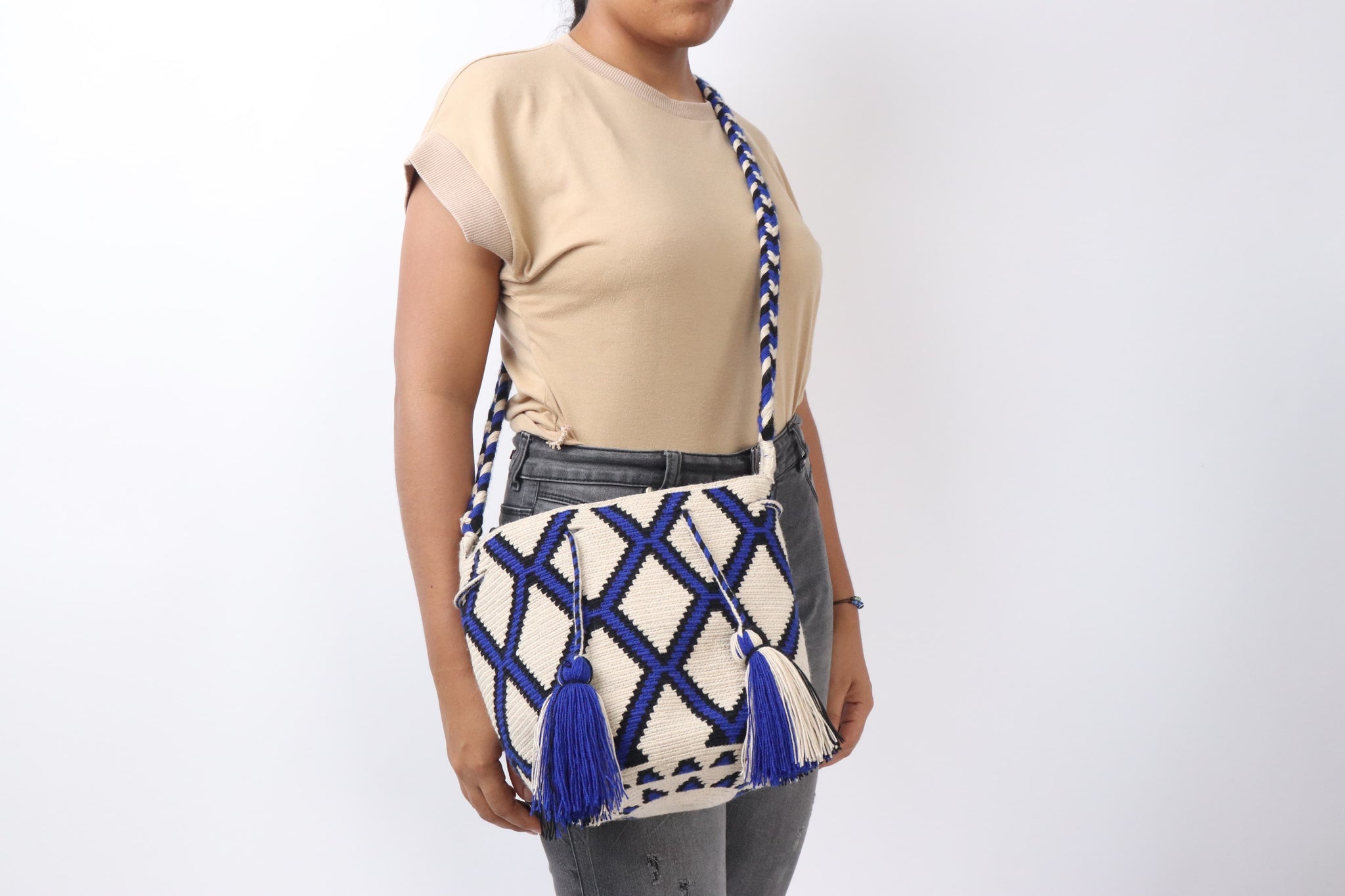 Maze Wayuu Bag - Medium – Best of Colombia