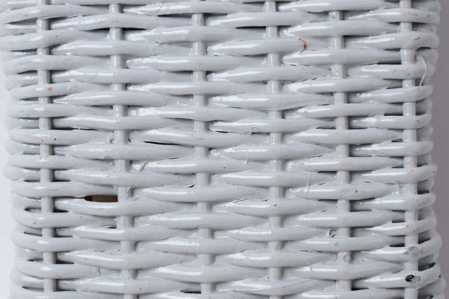 43 inch Wicker Pedestal & Urn Best of Colombia