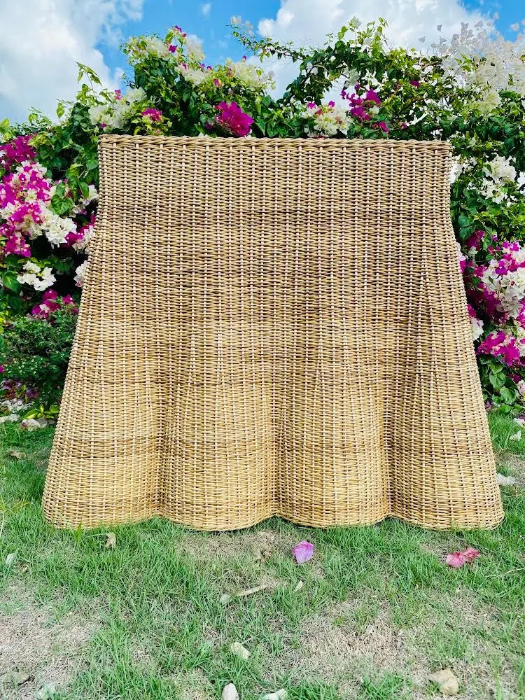 Scallop wicker/Rattan Console 36” Best of Colombia