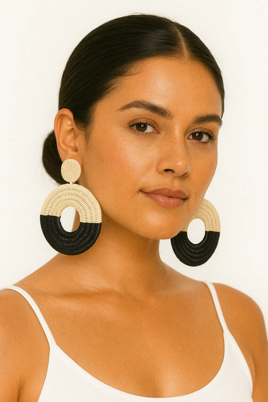 Black & white Werregue earrings Best of Colombia