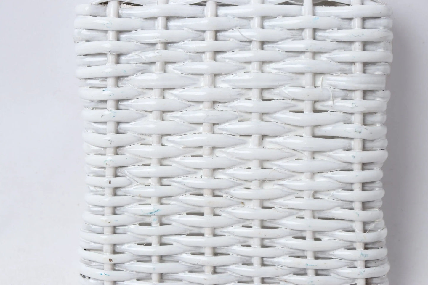 43 inch Wicker Pedestal & Urn Best of Colombia