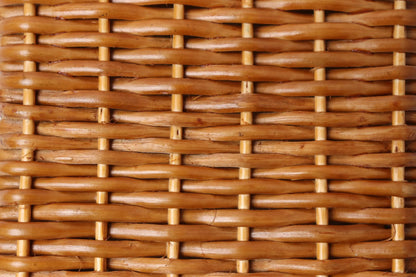 43 inch Wicker Pedestal & Urn Best of Colombia