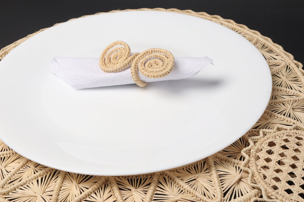 Caracoli Iraca Straw Napkin Ring - Best of Colombia