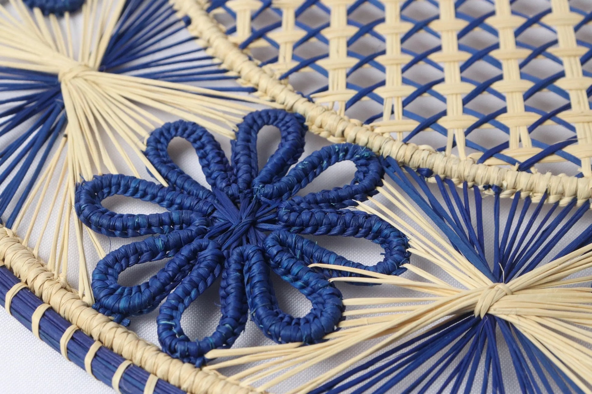 Flowers Iraca/Raffia Placemat - 6+ Colors 36cm - Best of Colombia