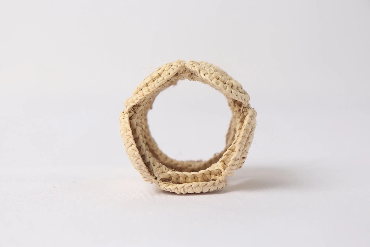 Caracoli Loop iraca Palm Napkin Rings - Best of Colombia