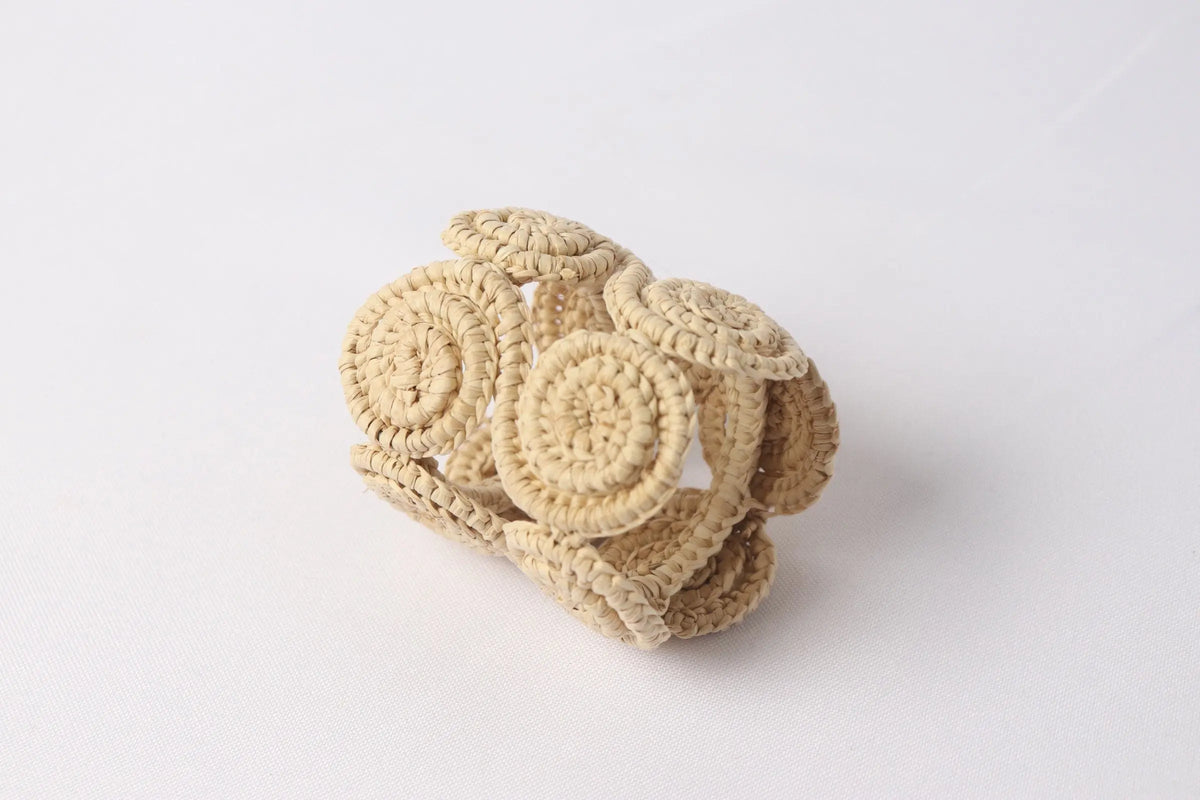 Caracoli Loop iraca Palm Napkin Rings - Best of Colombia