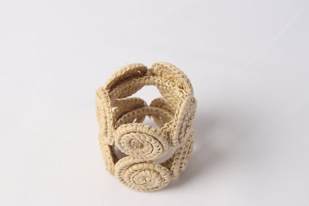 Caracoli Loop iraca Palm Napkin Rings - Best of Colombia