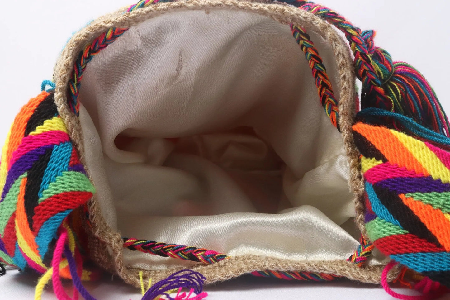 Colorfull Tapizada Wayuu Mochila Bag with Lining Large - Birds Edition - Best of Colombia