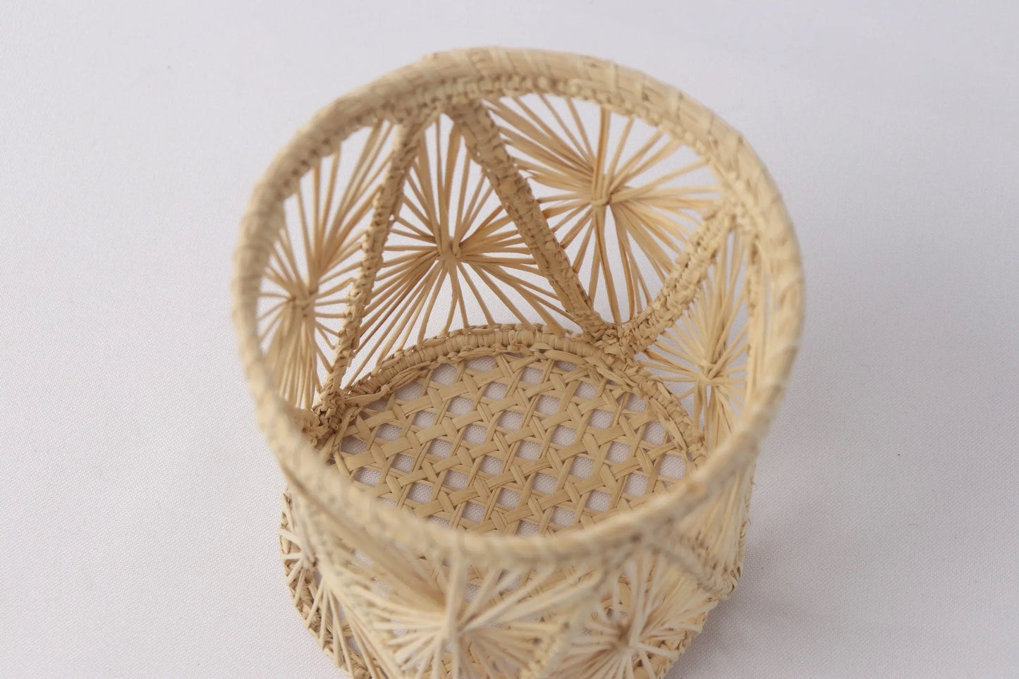 Pyramids iraca Candle Vase - Best of Colombia