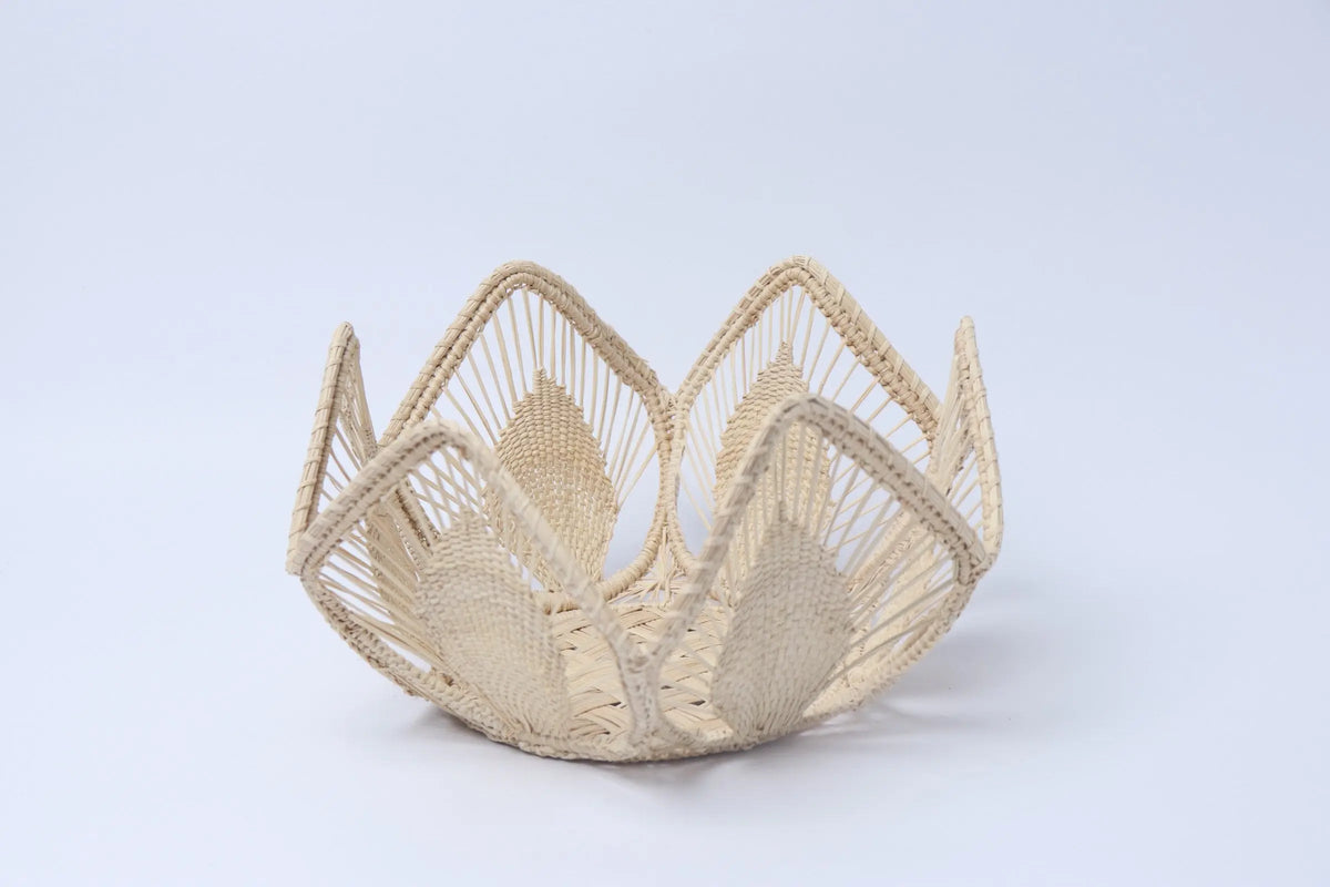 Floral Iraca/Straw Basket - Hand woven - Best of Colombia