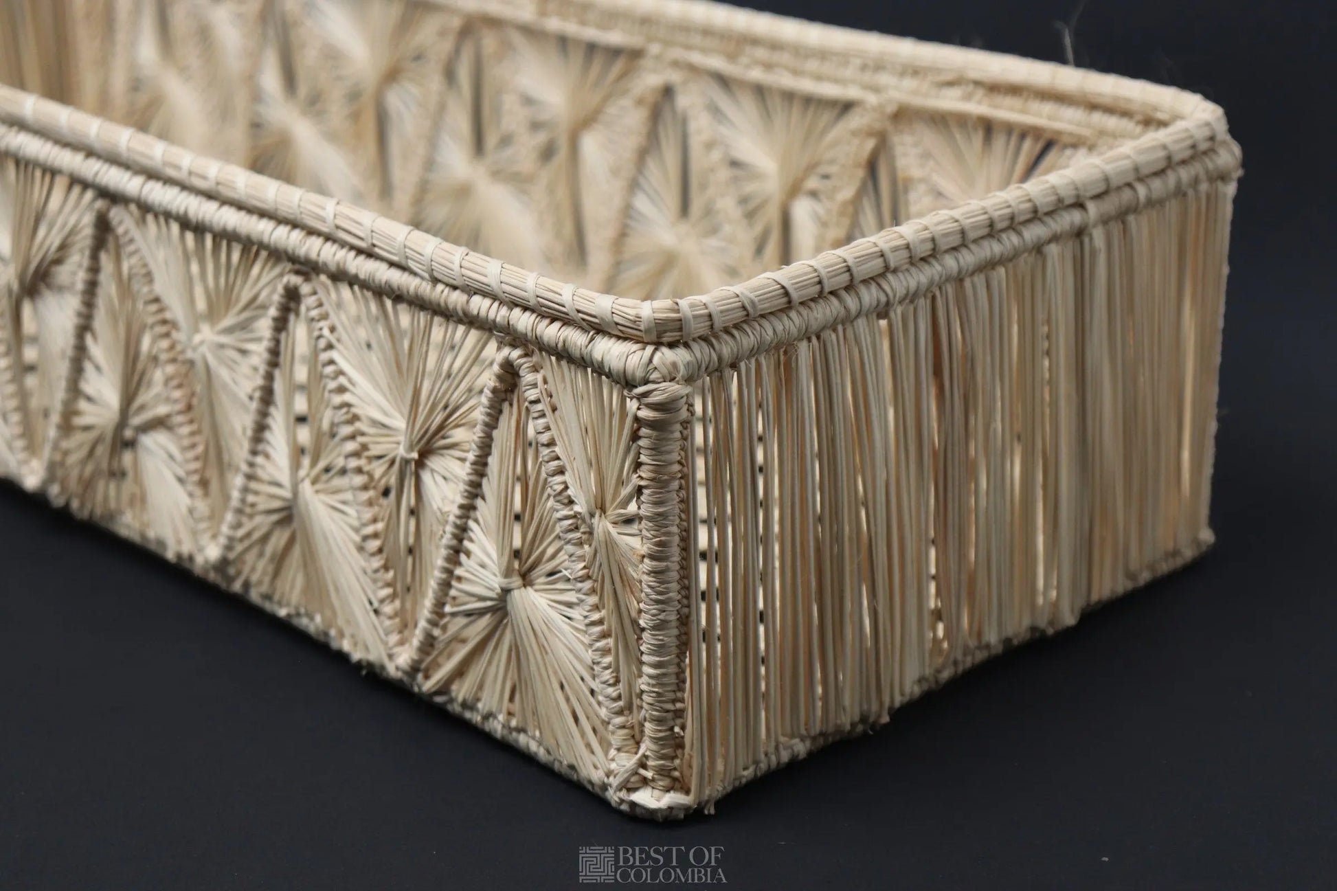 Hand woven Pyramids Iraca/Straw Tray - Best of Colombia
