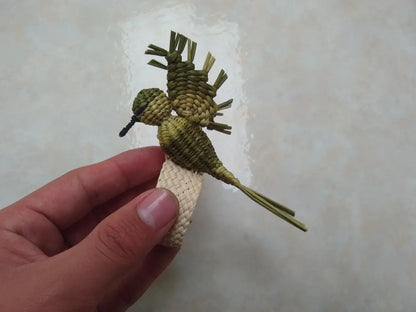 Humming bird Straw Napkin ring - Best of Colombia