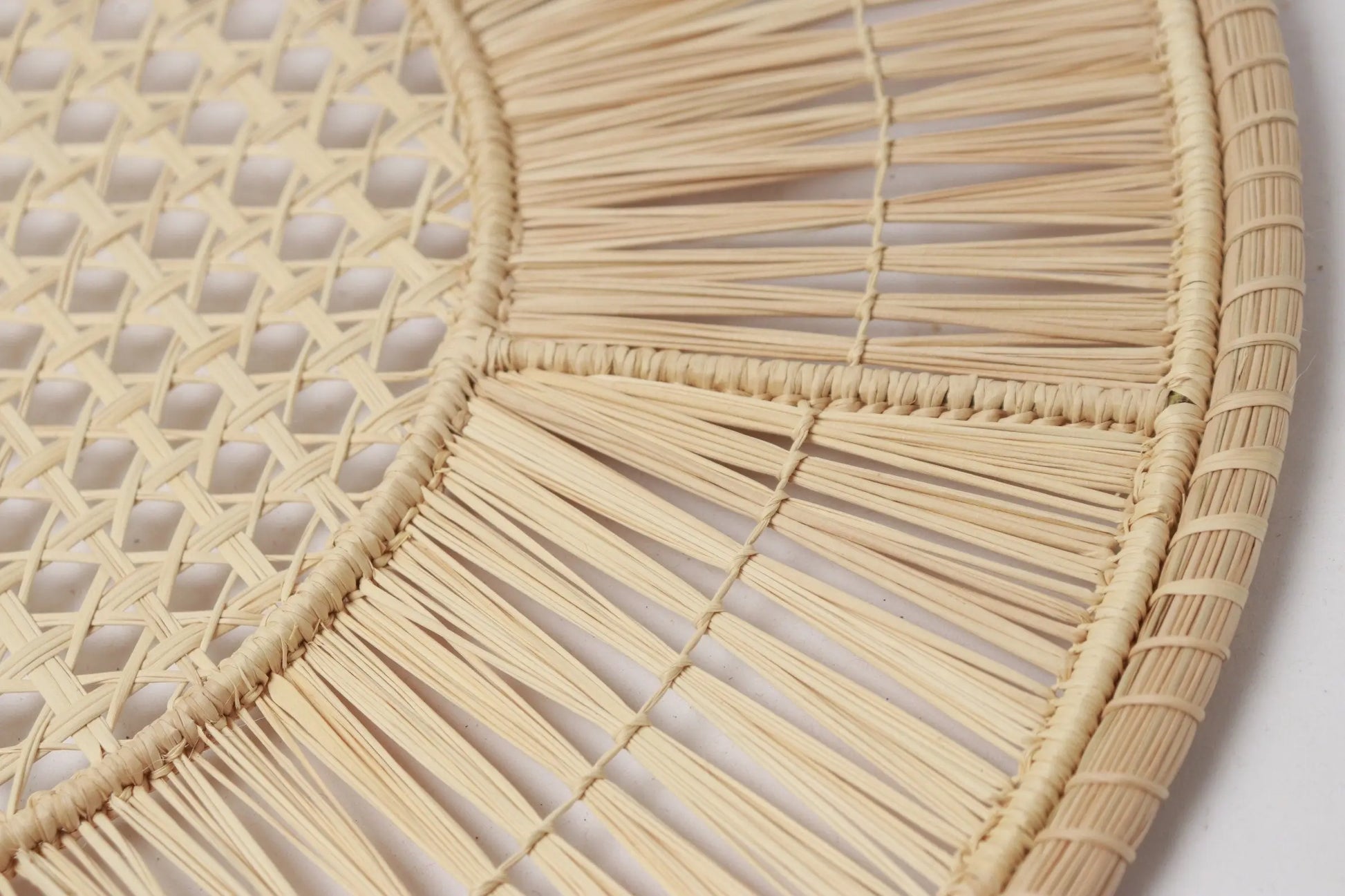 Elena Iraca/Straw Placemat - Best of Colombia