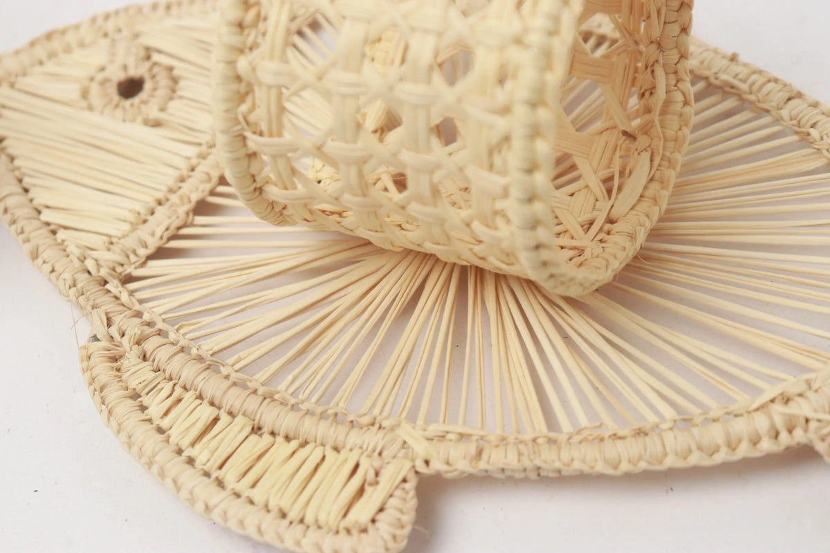 Big Fish Straw Napkin ring - natural - Best of Colombia