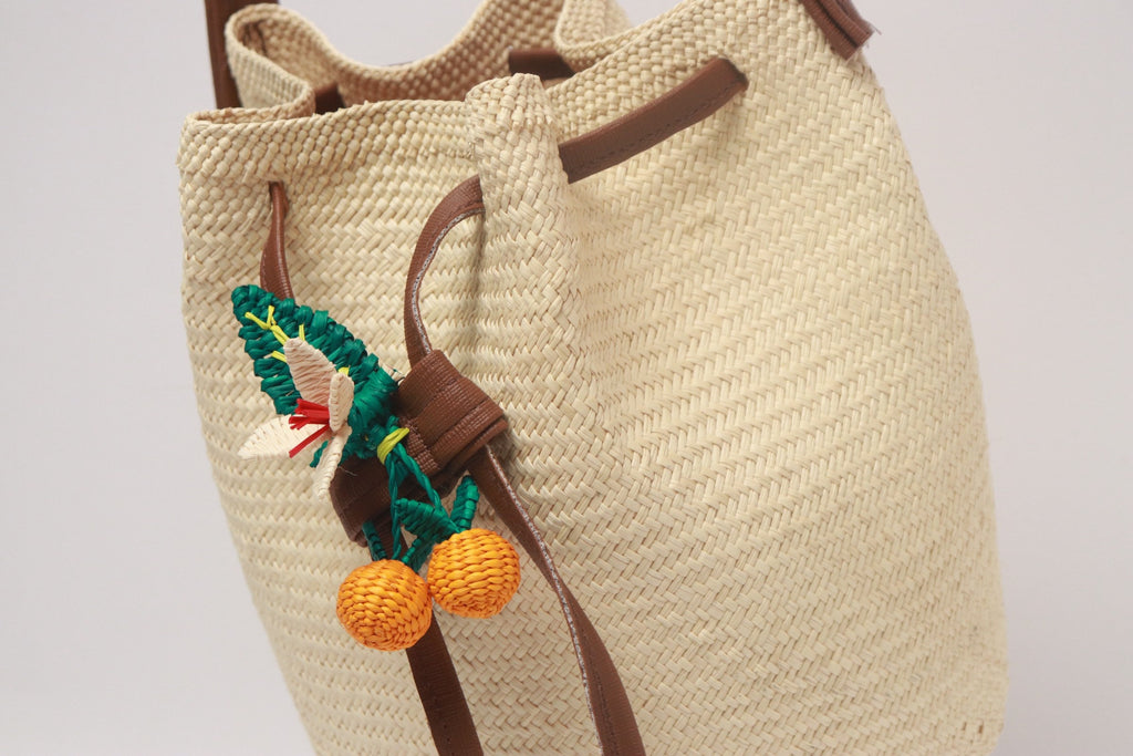 Handwoven iraca Crossbody Bag with leather - Best of Colombia