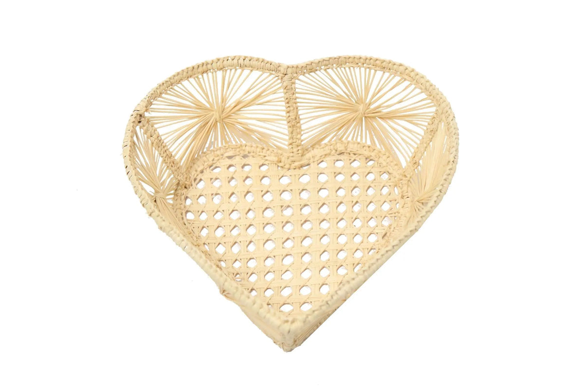 Small Heart Iraca/Straw Bread Basket - Best of Colombia