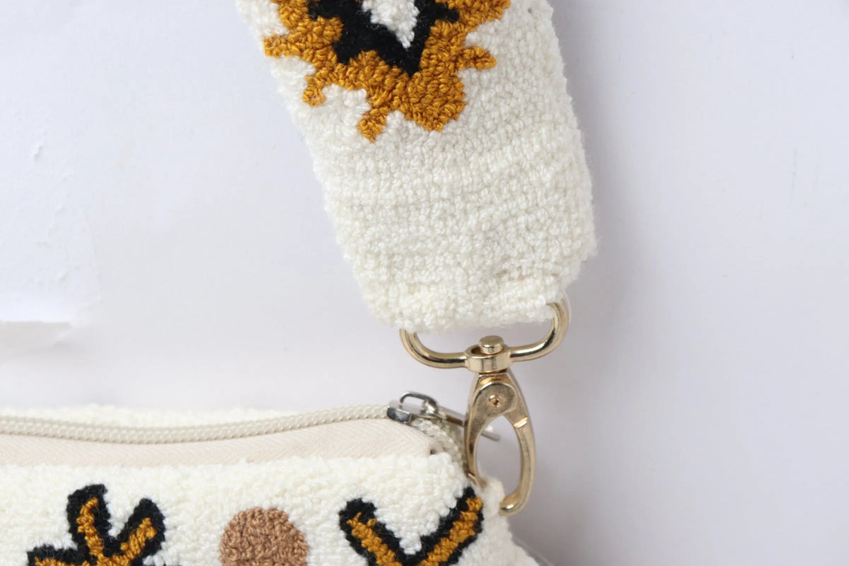 Golden Eye Clutch with Strap - Best of Colombia