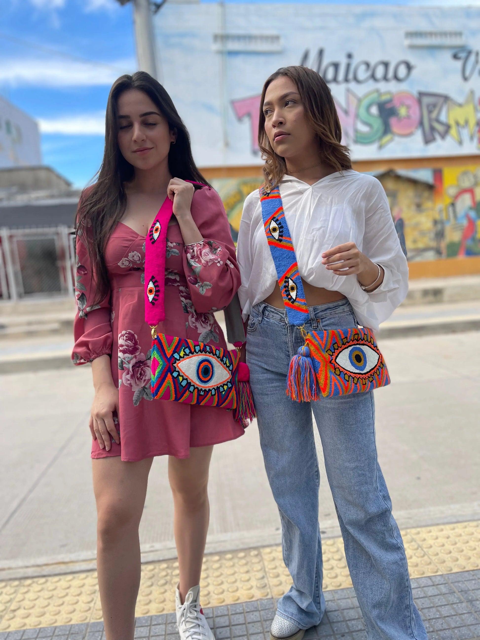 Rosa Evil Eye Clutch + Removable Strap - Best of Colombia