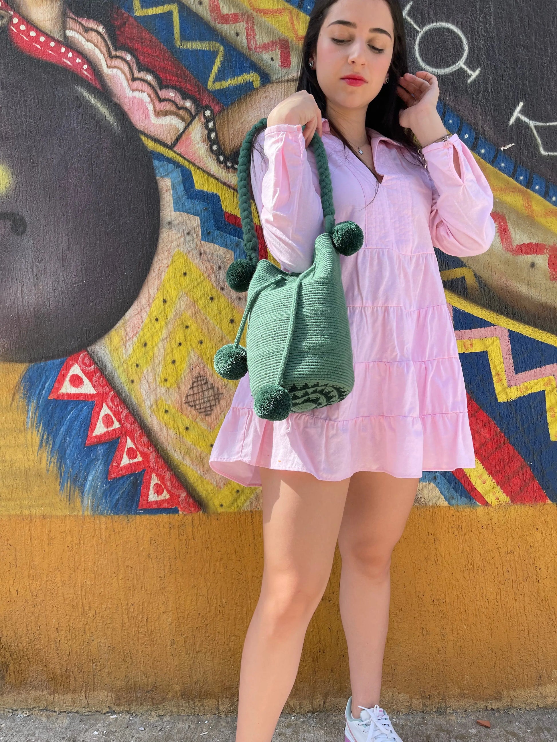 Unicolor Wayuu Pompom Tote - Best of Colombia